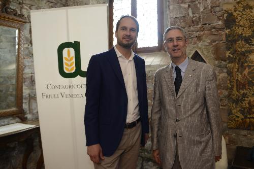 Cristiano Shaurli (Assessore regionale Risorse agricole e forestali) e Claudio Cressati (Presidente Confagricoltura FVG) all'Assemblea dei delegati di Confagricoltura FVG - Manzano 04/07/2017